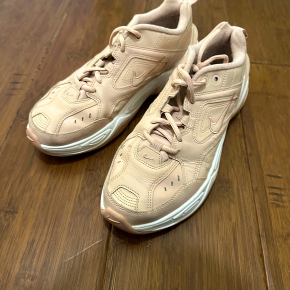 NIKE AIR MAX 2 in BLUSH - Picture 2 of 4